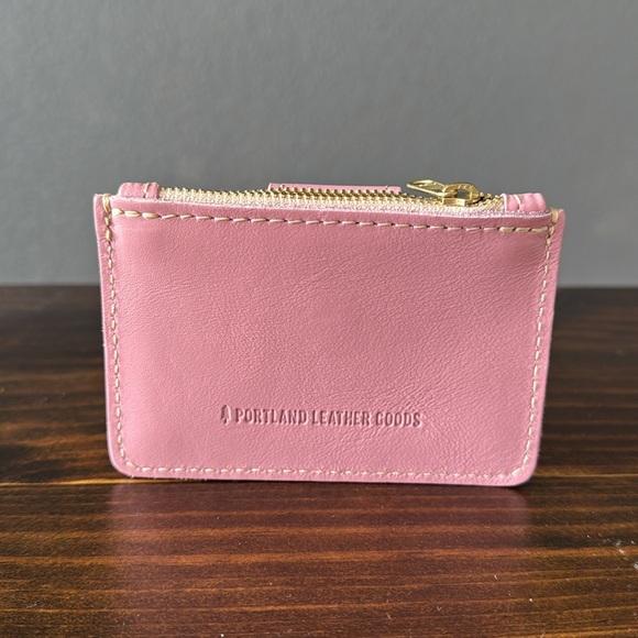 New Portland Leather Sabrina Wallet in Vintage Pink - Picture 2 of 5